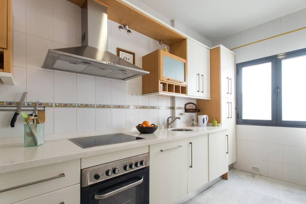 Apt. Sierpes-Cuna, Wifi, Hvac Sevilla Buitenkant foto